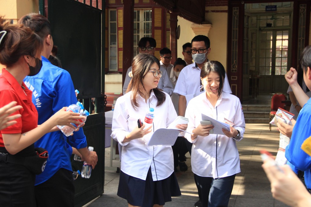 Dự đoán điểm chuẩn xét tuyển đại học 2025