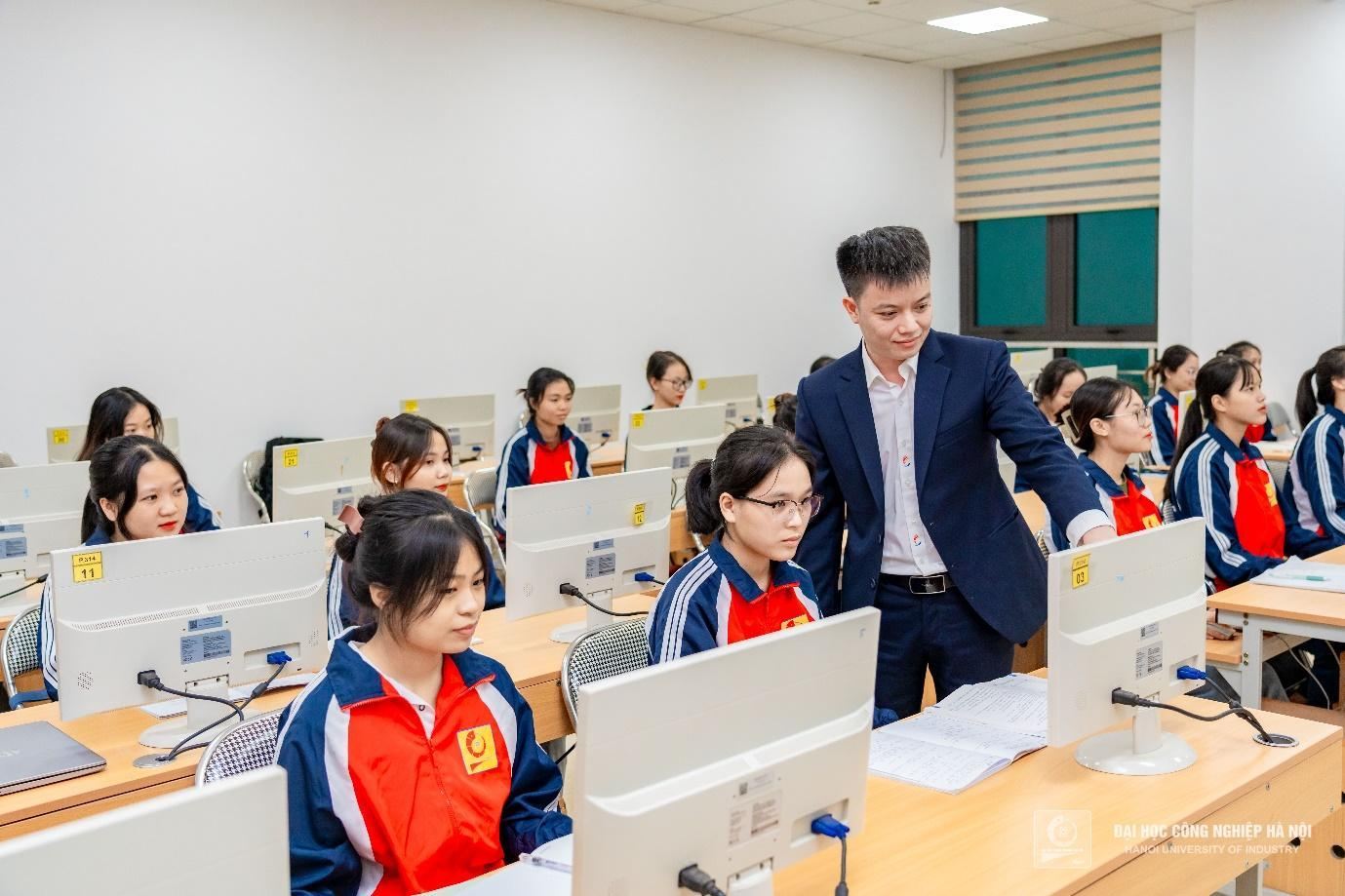 hạn cuối nộp hồ sơ xét học bạ