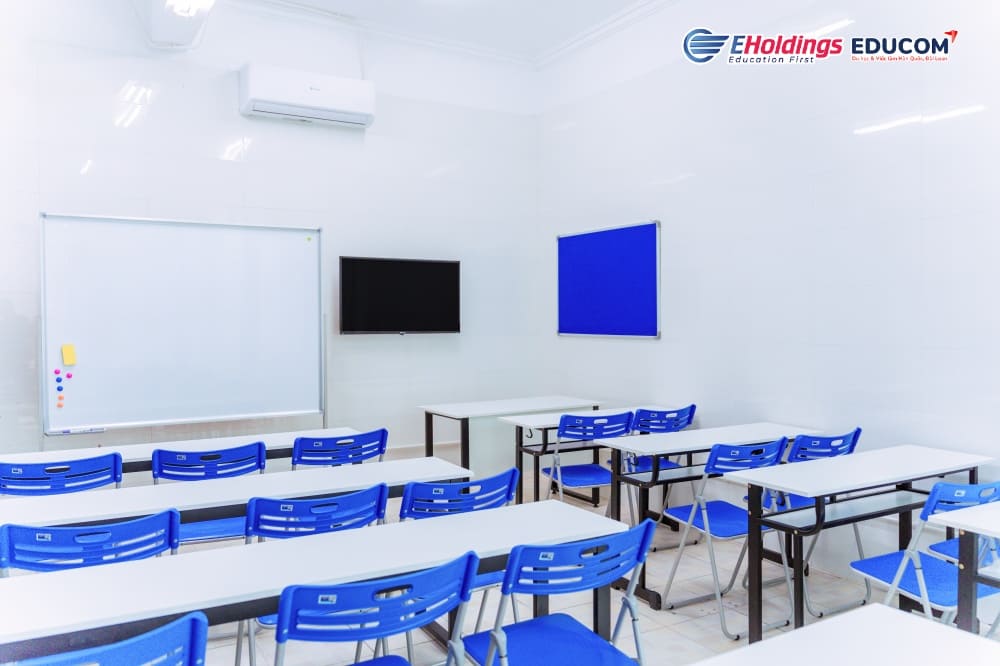 trung tâm đào tạo EduCom