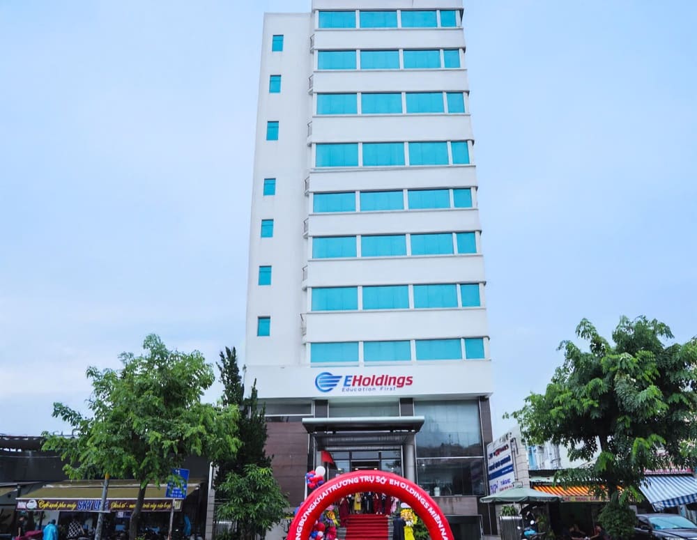 trung tâm đào tạo EduCom